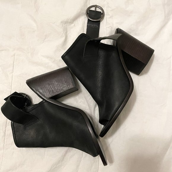 Steve Madden Parlor Booties - Picture 1 of 6